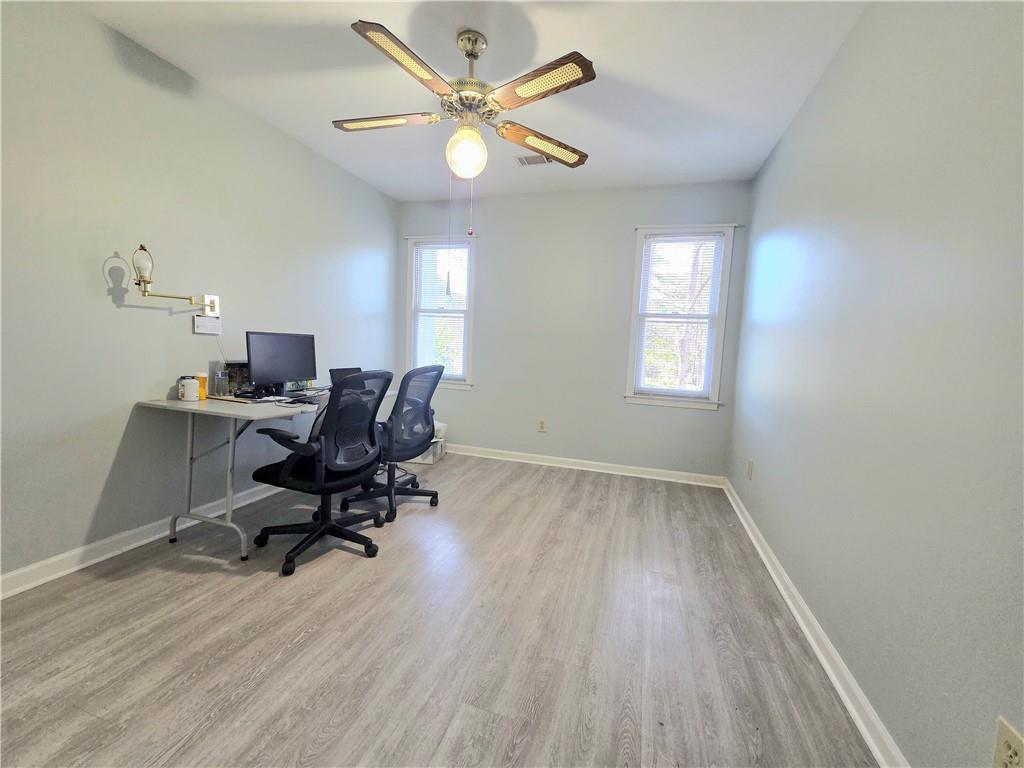 1426 Cambridge Common Decatur, GA 30033 - Photo 16 of 26 Gallery Image 16