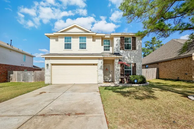 $340,000 | 18598 Legend Oaks Drive, Magnolia, TX 77355