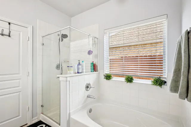 $340,000 | 18598 Legend Oaks Drive, Magnolia, TX 77355