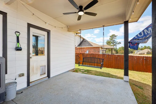 $340,000 | 18598 Legend Oaks Drive, Magnolia, TX 77355