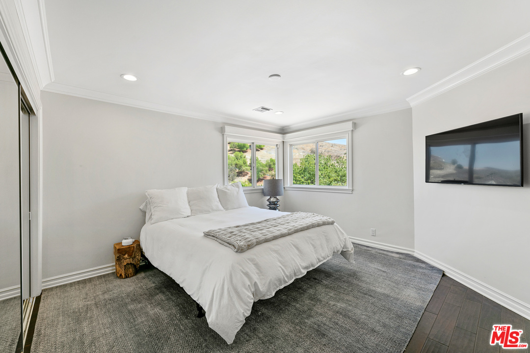 343 Bell Cyn Road Bell Canyon, CA 91307 - Photo 16 of 40 Gallery Image 16