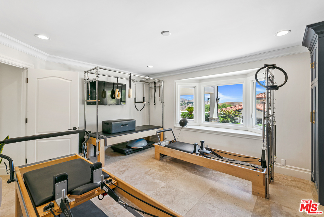 343 Bell Cyn Road Bell Canyon, CA 91307 - Photo 21 of 40 Gallery Image 21