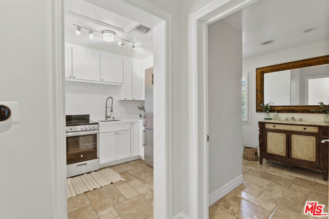 343 Bell Cyn Road Bell Canyon, CA 91307 - Photo 27 of 40 Gallery Image 27