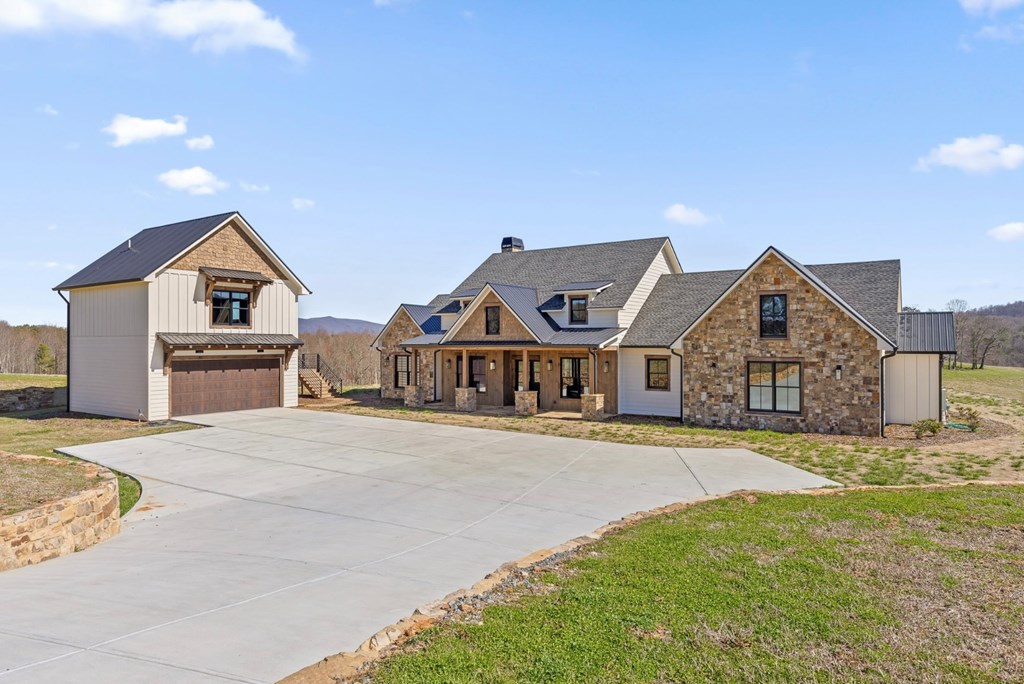 84 Bravo Way Talking Rock, GA 30175 - Photo 3 of 100