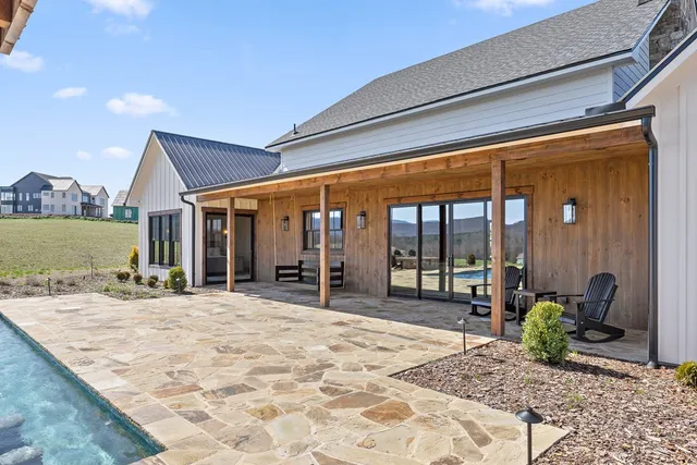 $2,250,000 | 84 Bravo Way, Talking Rock, GA 30175