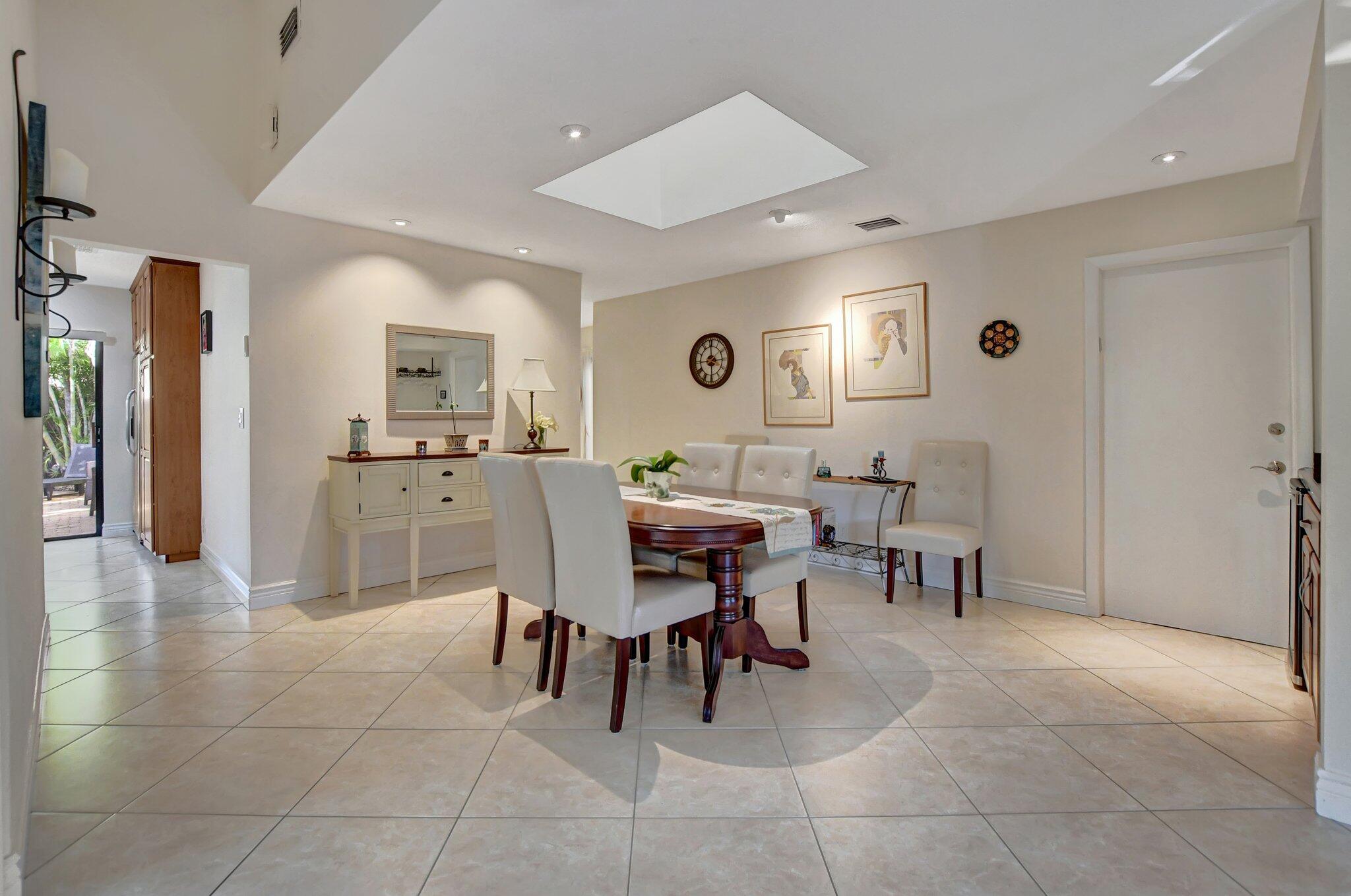 7611 Sierra Terrace West Boca Raton, FL 33433 - Photo 10 of 43 Dining Room