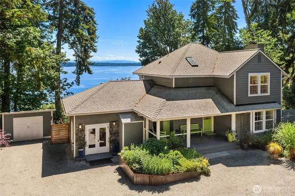 $1,215,000 | 21206 Tramp Harbor Road Southwest, Vashon, WA 98070