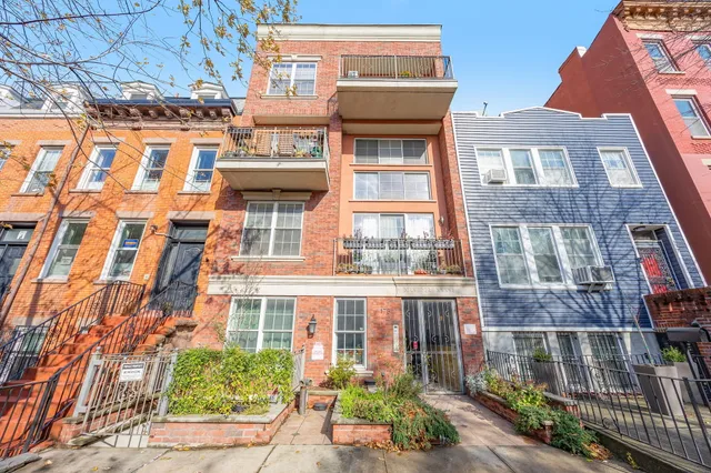 $675,000 | 175 12th Street, Unit 2B | Gowanus