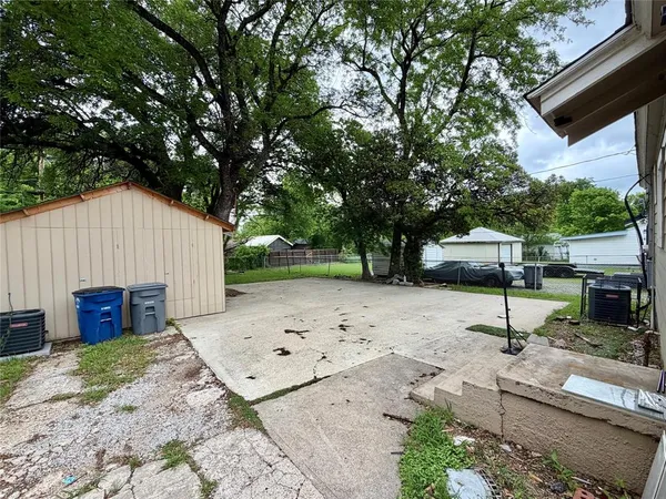 $1,650 | 2303 Deer Path Drive, Dallas, TX 75216