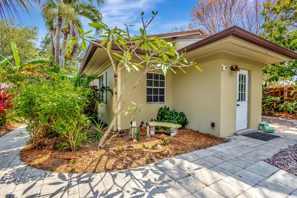 $2,800 | 227 Northeast 12th Street, Unit 1, Delray Beach, FL 33444