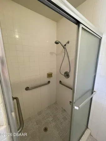 $2,200 | 524 Pelican Bay Drive, Daytona Beach, FL 32119