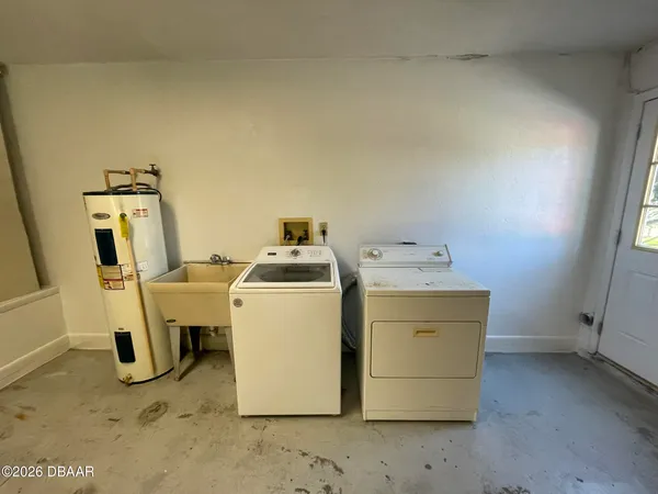 $2,200 | 524 Pelican Bay Drive, Daytona Beach, FL 32119