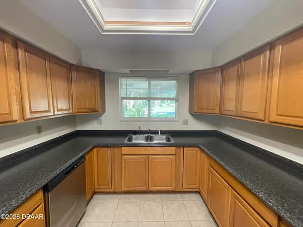 $2,200 | 524 Pelican Bay Drive, Daytona Beach, FL 32119