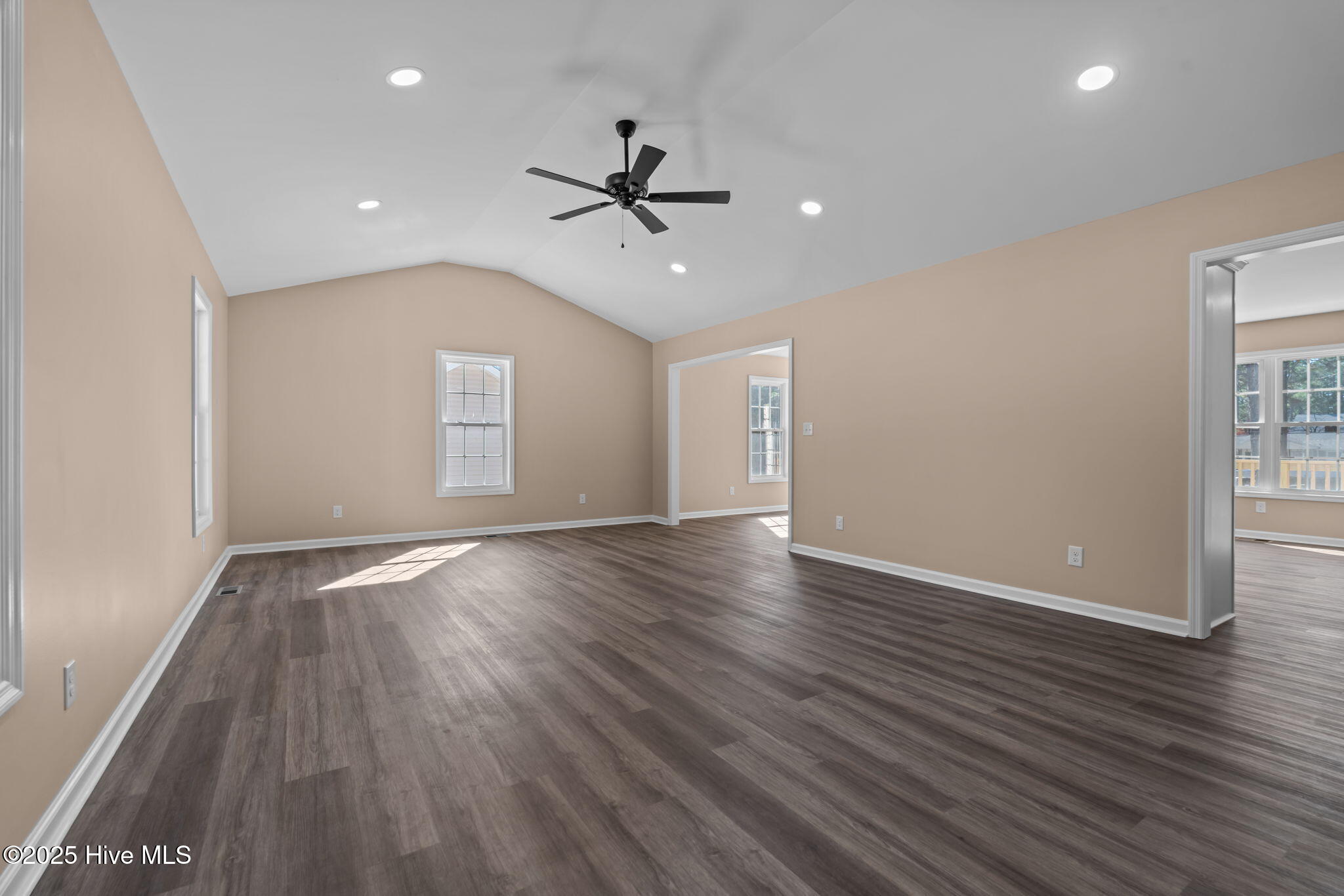 217 Beech Street Hamlet, NC 28345 - Photo 2 of 47 8-web-or-mls-DSC01193