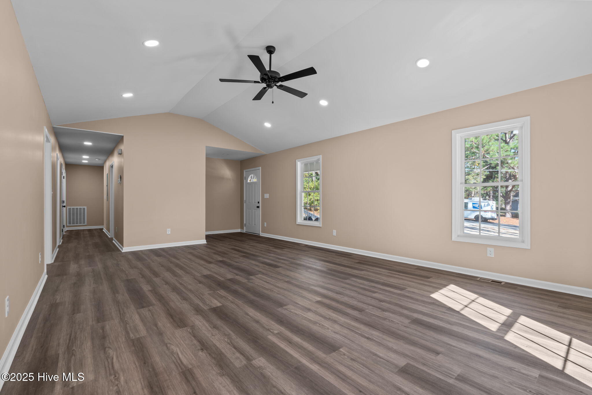 217 Beech Street Hamlet, NC 28345 - Photo 5 of 47 11-web-or-mls-DSC01202