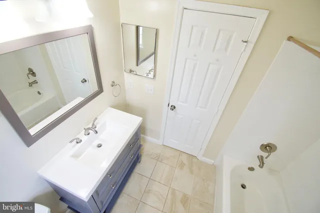 $2,995 | 5026 Dorchester Circle, Waldorf, MD 20603