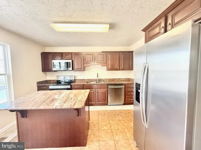 $2,995 | 5026 Dorchester Circle, Waldorf, MD 20603