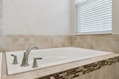 $350,000 | 1134 Whitewater Bay Drive, Groveland, FL 34736