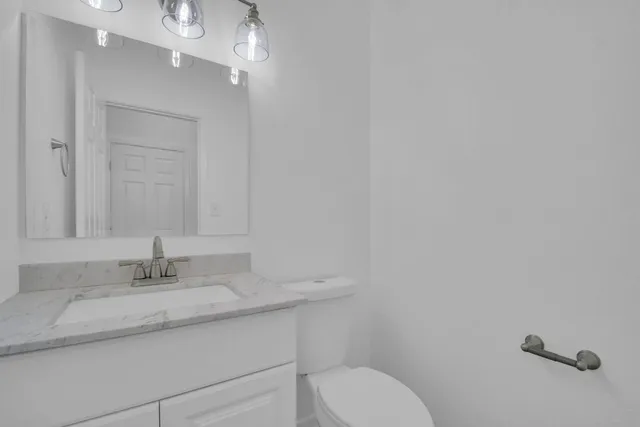 $499,000 | 1004 East Fannin Street, Luling, TX 78648