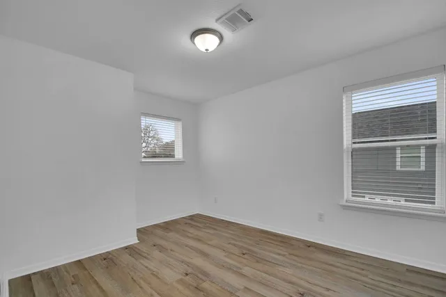 $499,000 | 1004 East Fannin Street, Luling, TX 78648