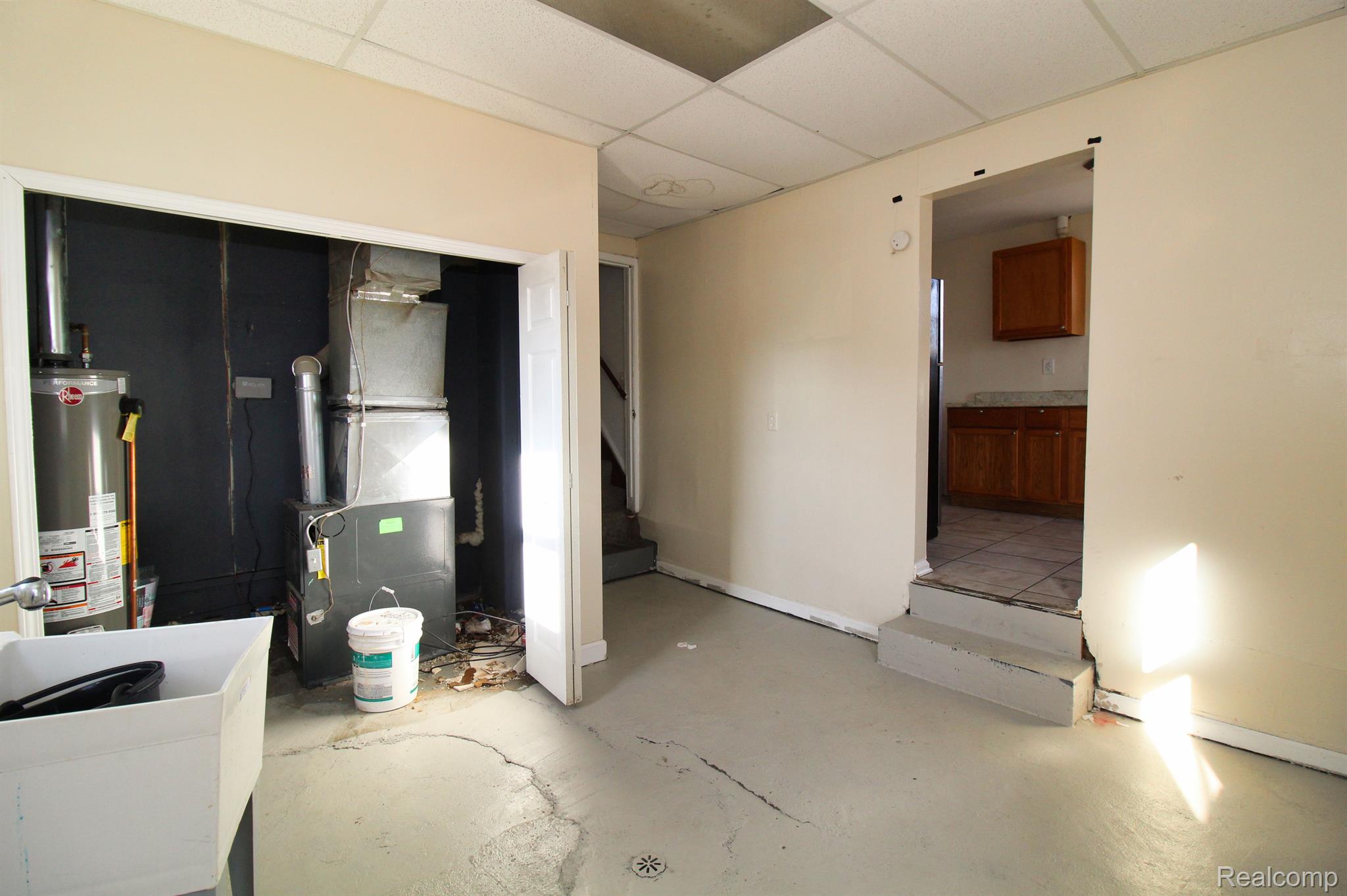 8064 Toepfer Road Warren, MI 48089 - Photo 6 of 8 Gallery Image 6