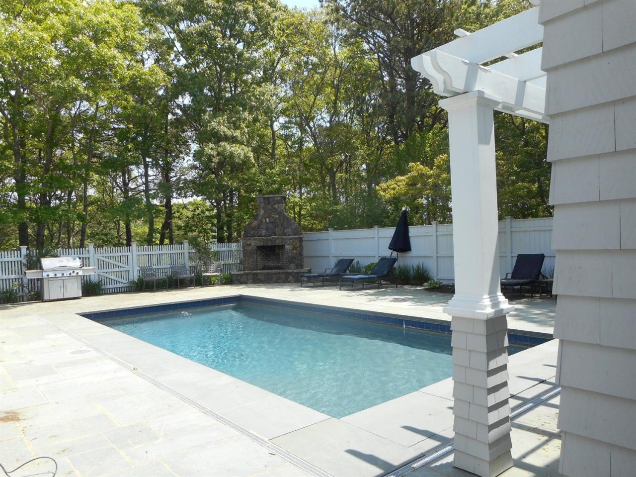 84 Troon Way Mashpee, MA 02649 - Photo 3 of 31