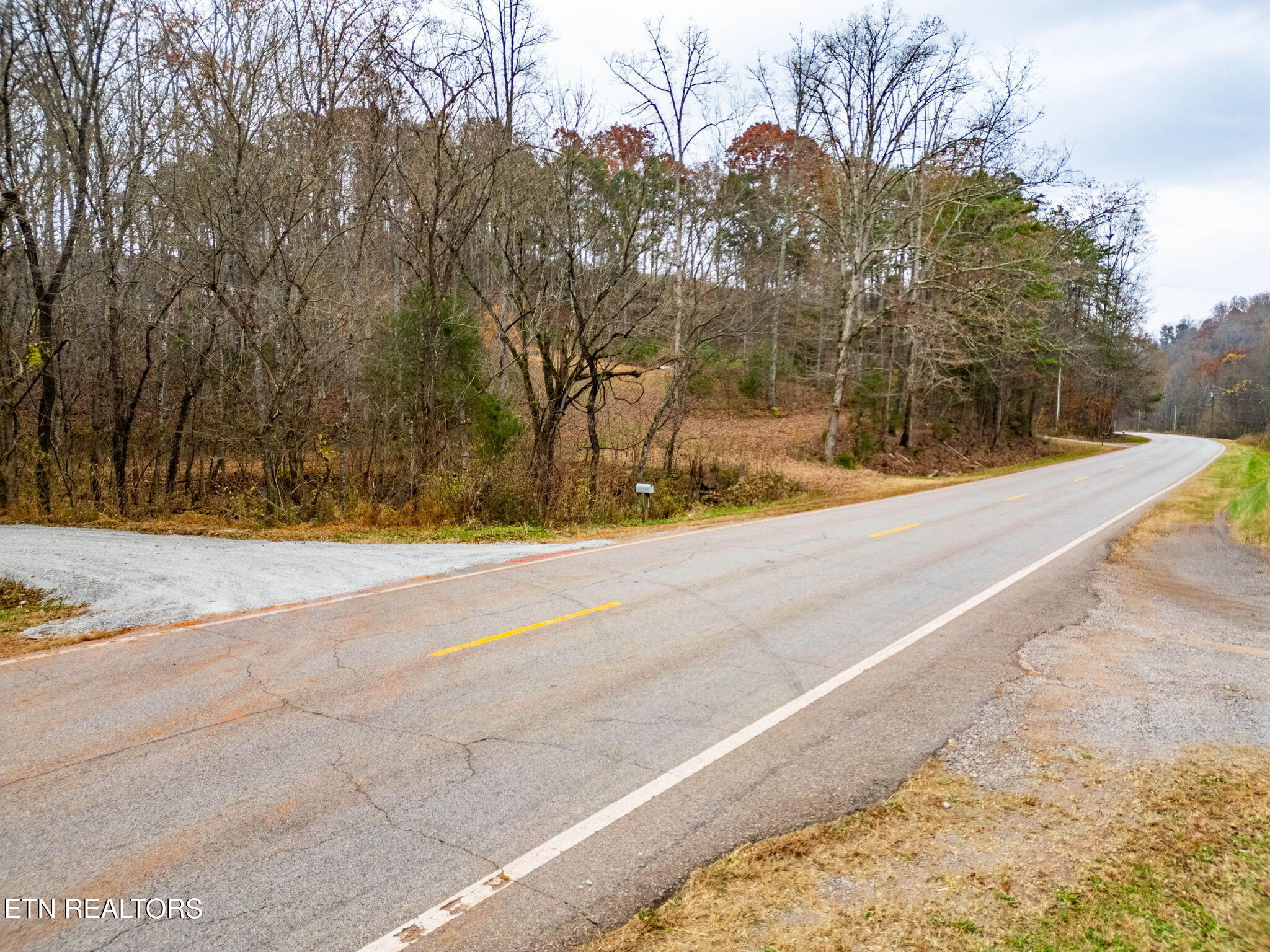 4231 Sweetwater Vonore Road Sweetwater, TN 37874 - Photo 27 of 51 30-web-or-mls-DJI_0123-HDR