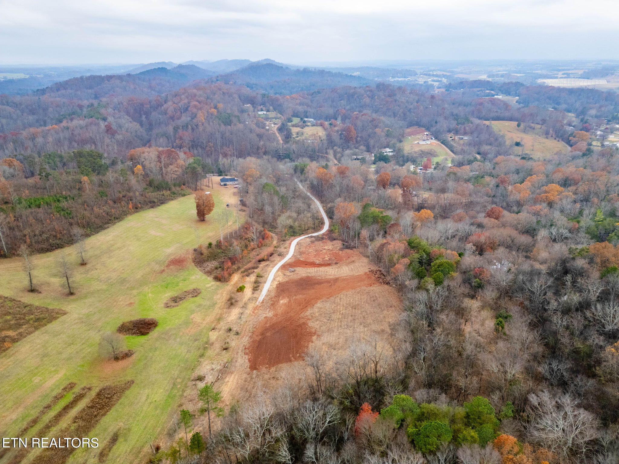 4231 Sweetwater Vonore Road Sweetwater, TN 37874 - Photo 4 of 51 53-web-or-mls-DJI_0991-HDR