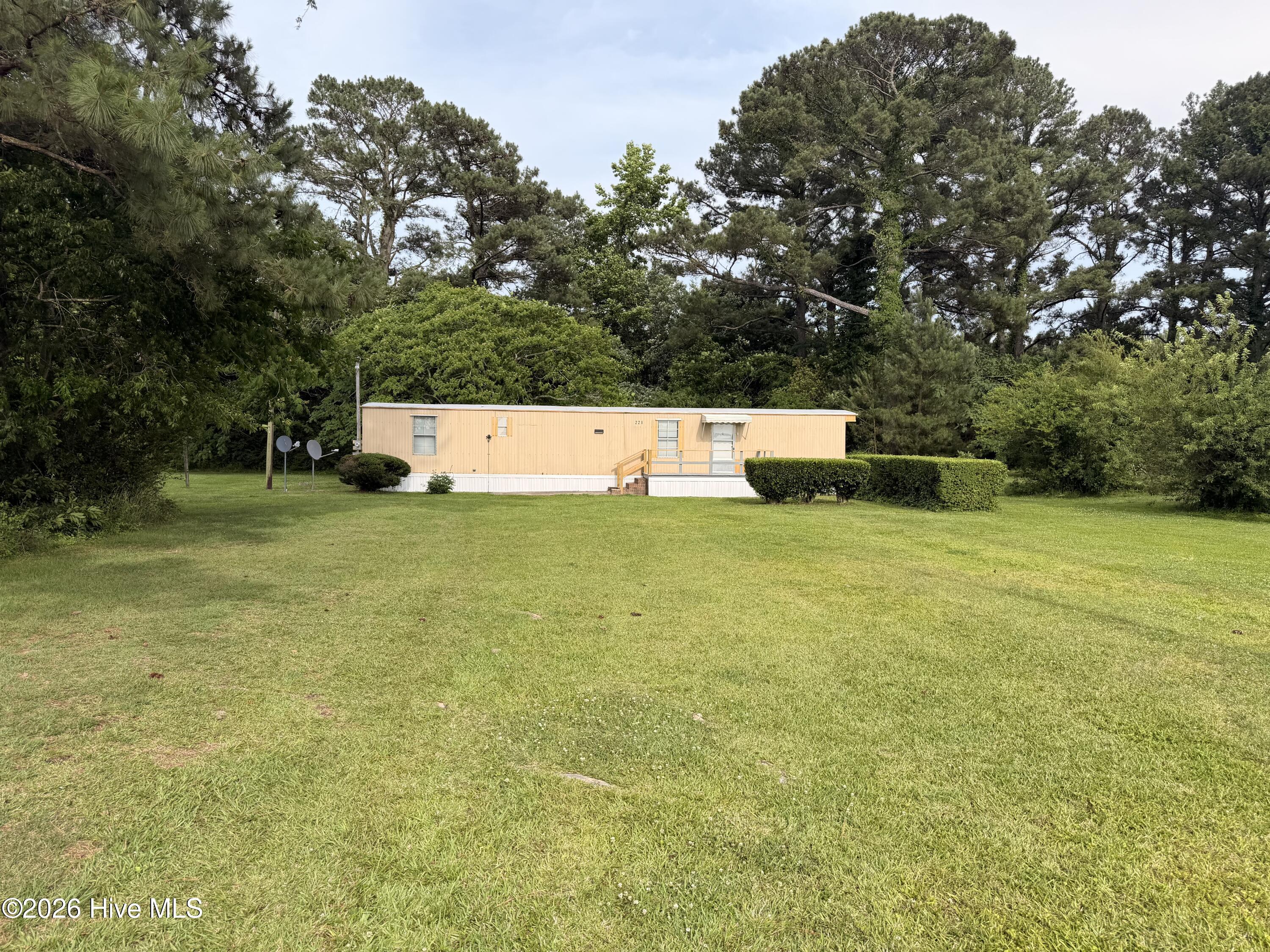 228 North River Road Camden, NC 27921 - Photo 24 of 26 front lawn