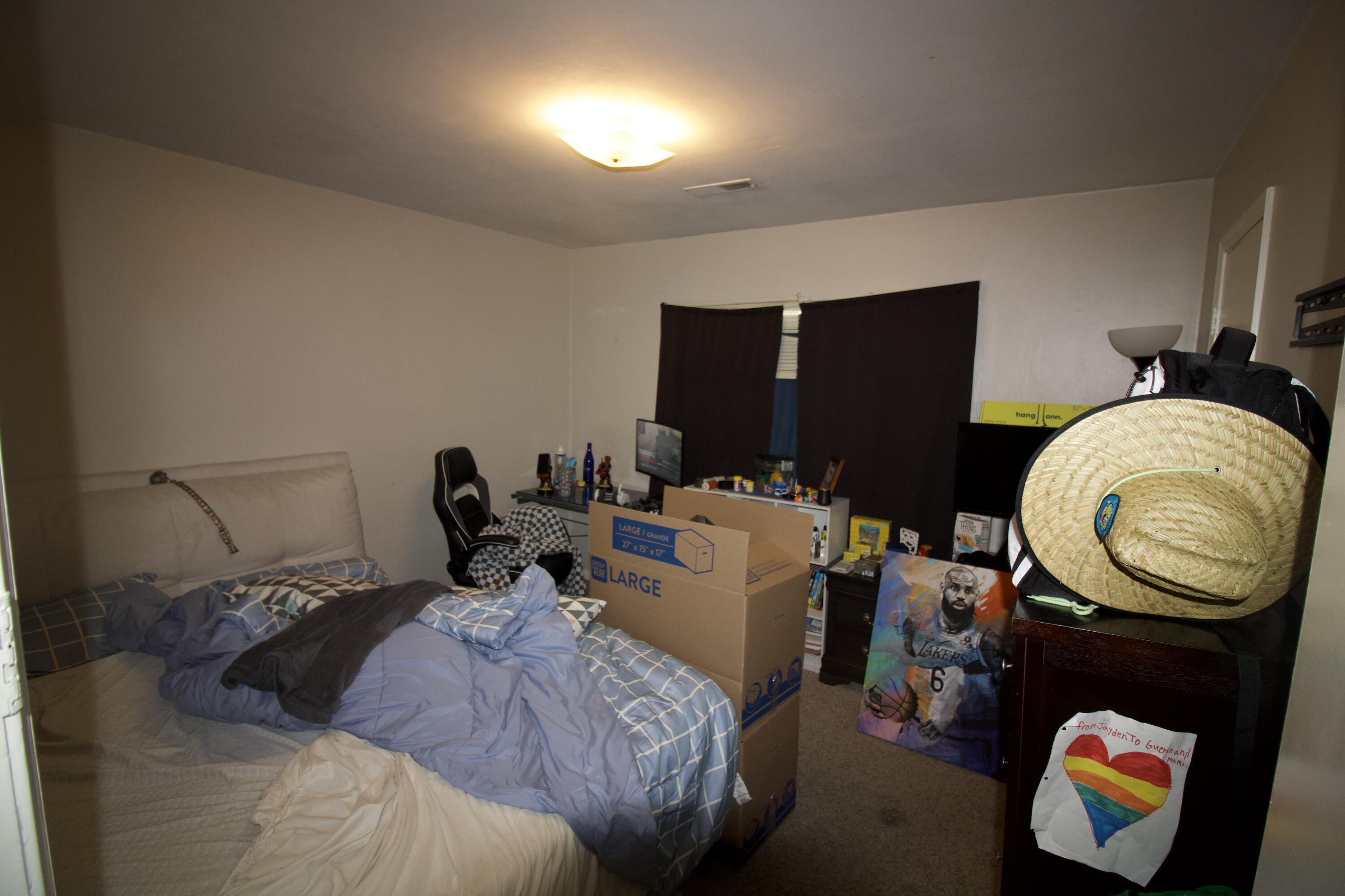 1748 Elbert Drive Roanoke, VA 24018 - Photo 16 of 18 a bedroom with bed and a closet