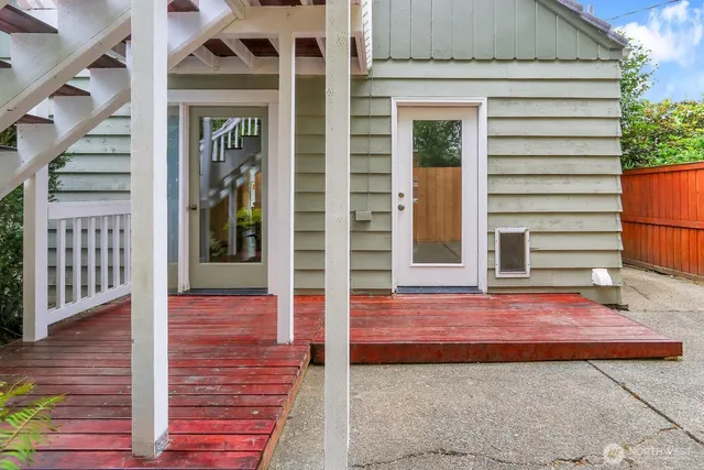 a view of front door of house