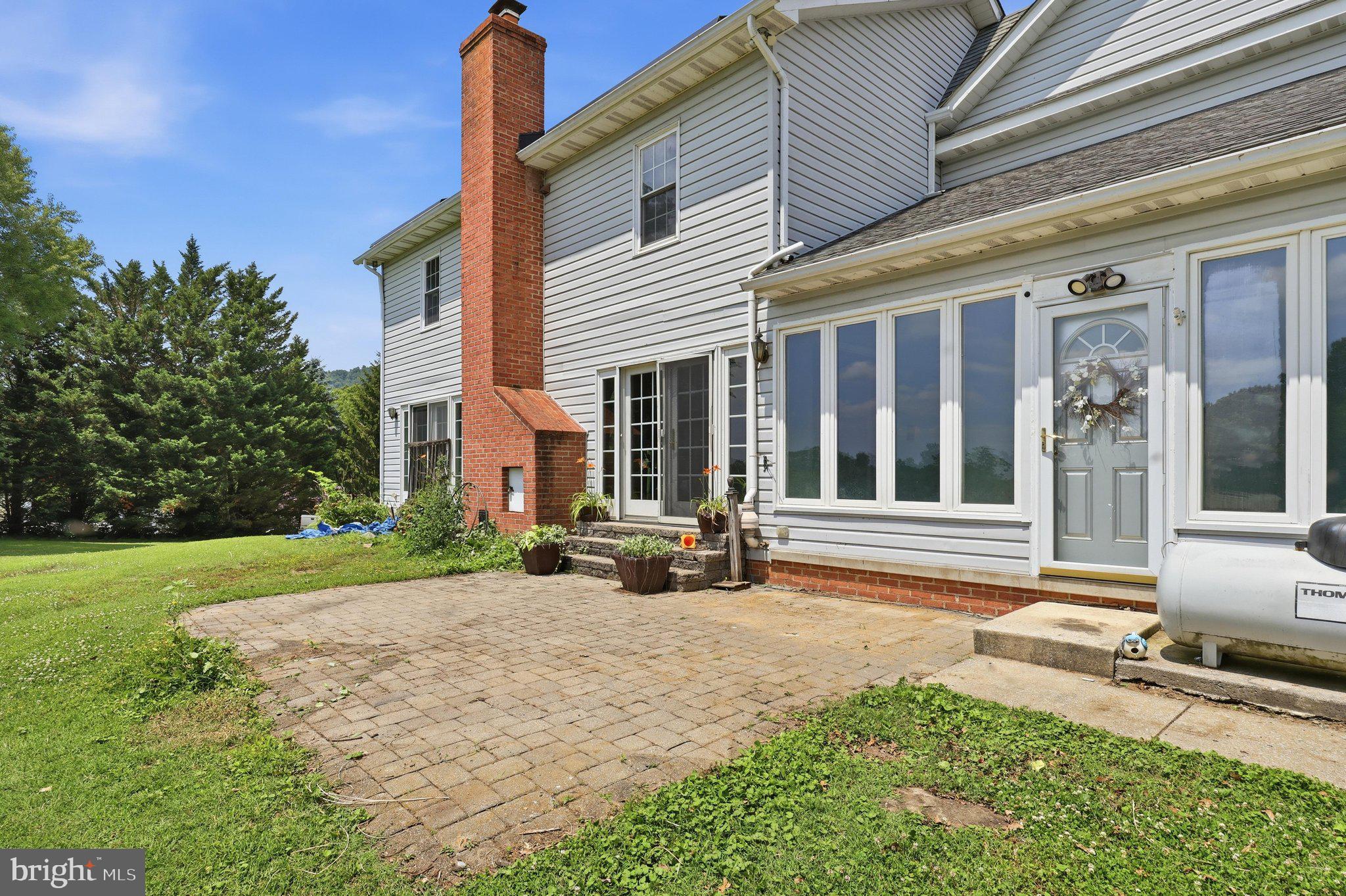 325 East Mountain Road Knoxville, MD 21758 - Photo 52 of 54 Patio