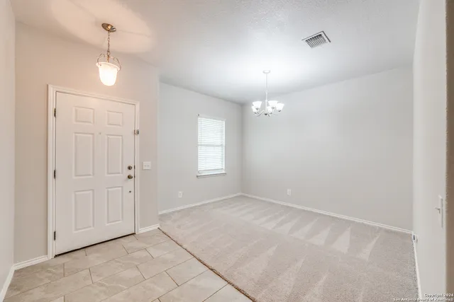 $2,100 | 10511 Gentle Fox Bay, San Antonio, TX 78245