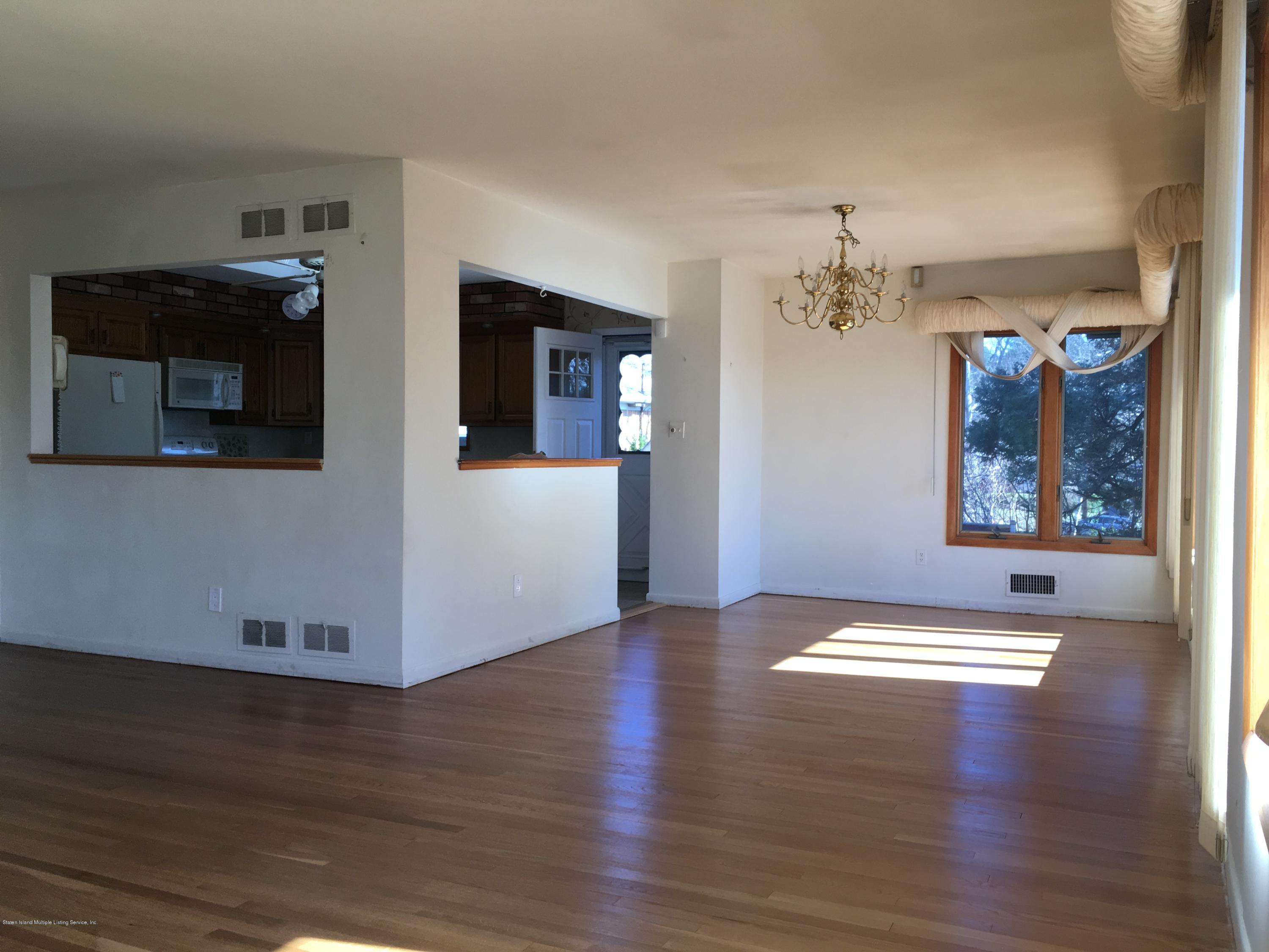 699 West Fingerboard Road Staten Island, NY 10305 - Photo 13 of 14 IMG_2422