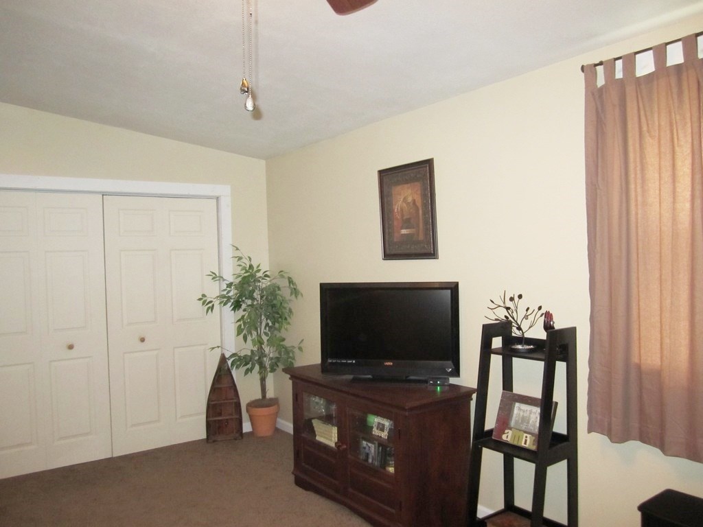 515 West Maple Street Waterloo, IN 46793 - Photo 12 of 23 Gallery Image 12