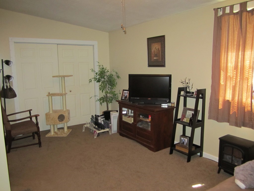 515 West Maple Street Waterloo, IN 46793 - Photo 15 of 23 Gallery Image 15