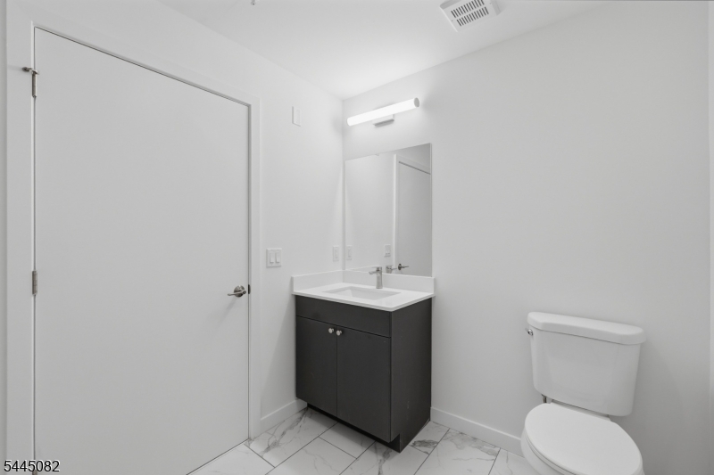 566 Springfield Avenue, Unit 304 Newark, NJ 07103 - Photo 6 of 10