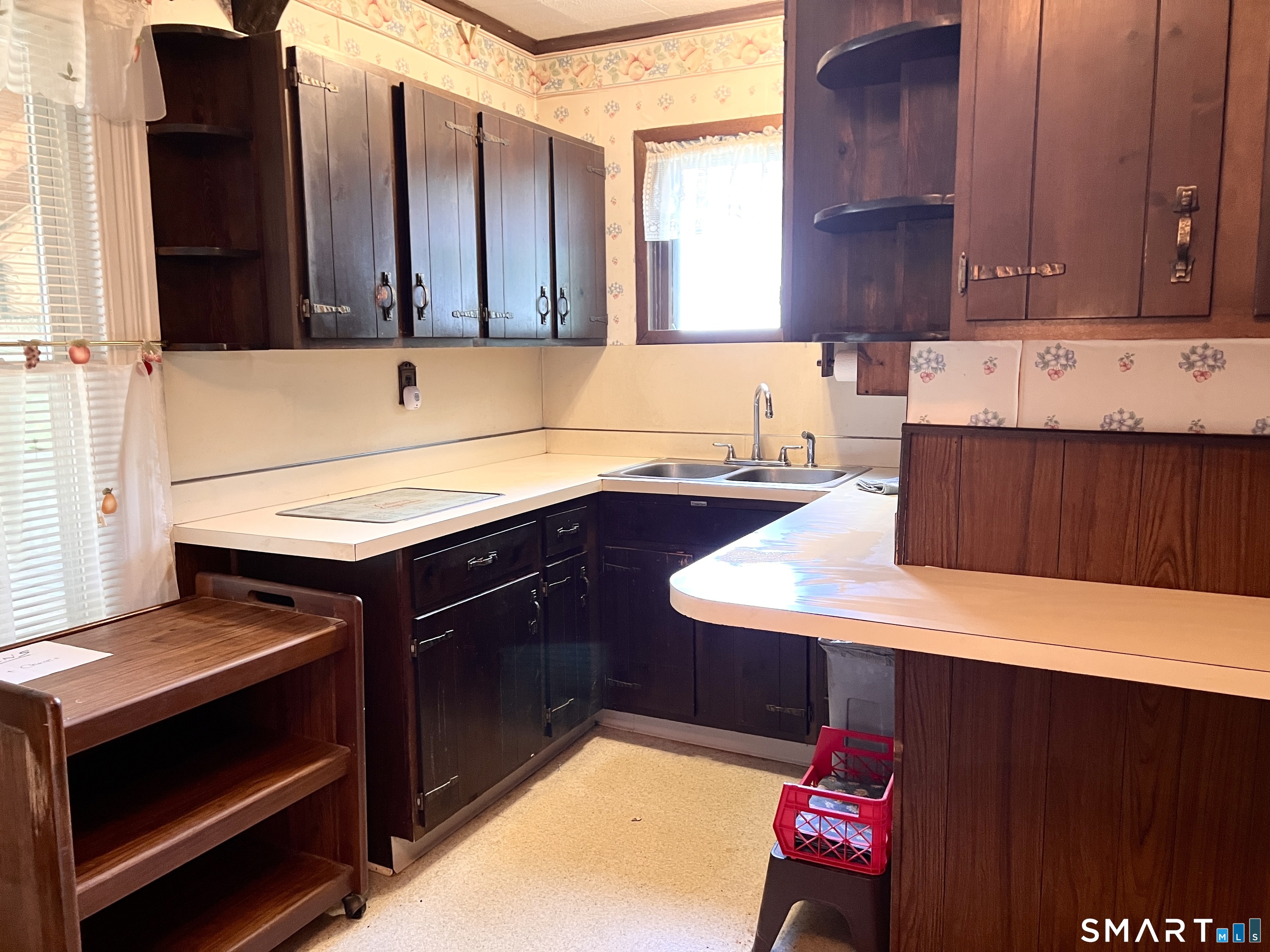 20 Prospect Place Torrington, CT 06790 - Photo 4 of 31