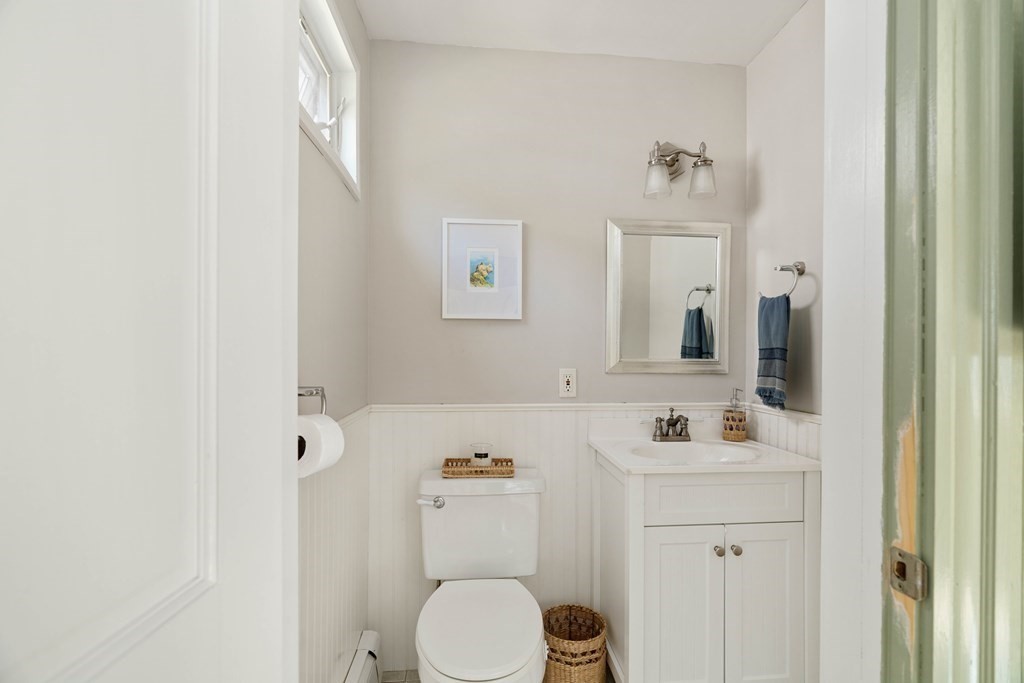 24 Manthorne Road Boston, MA 02132 - Photo 13 of 27 Gallery Image 13