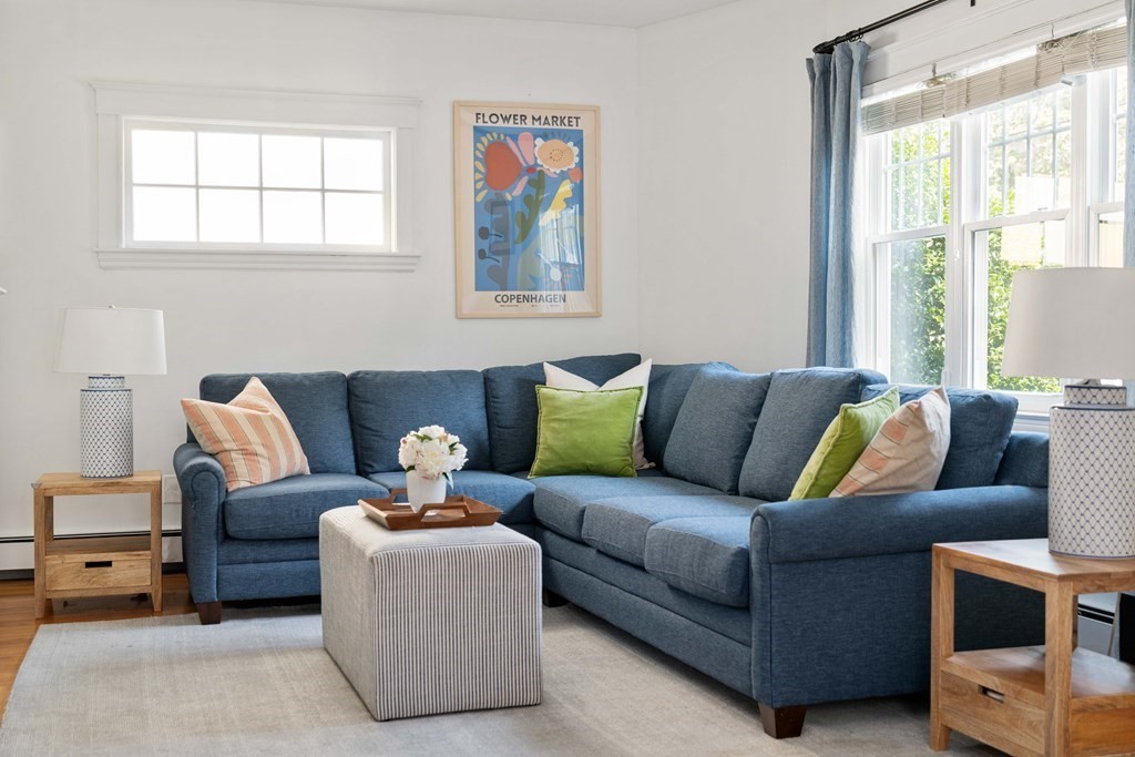 24 Manthorne Road Boston, MA 02132 - Photo 6 of 27 Gallery Image 6
