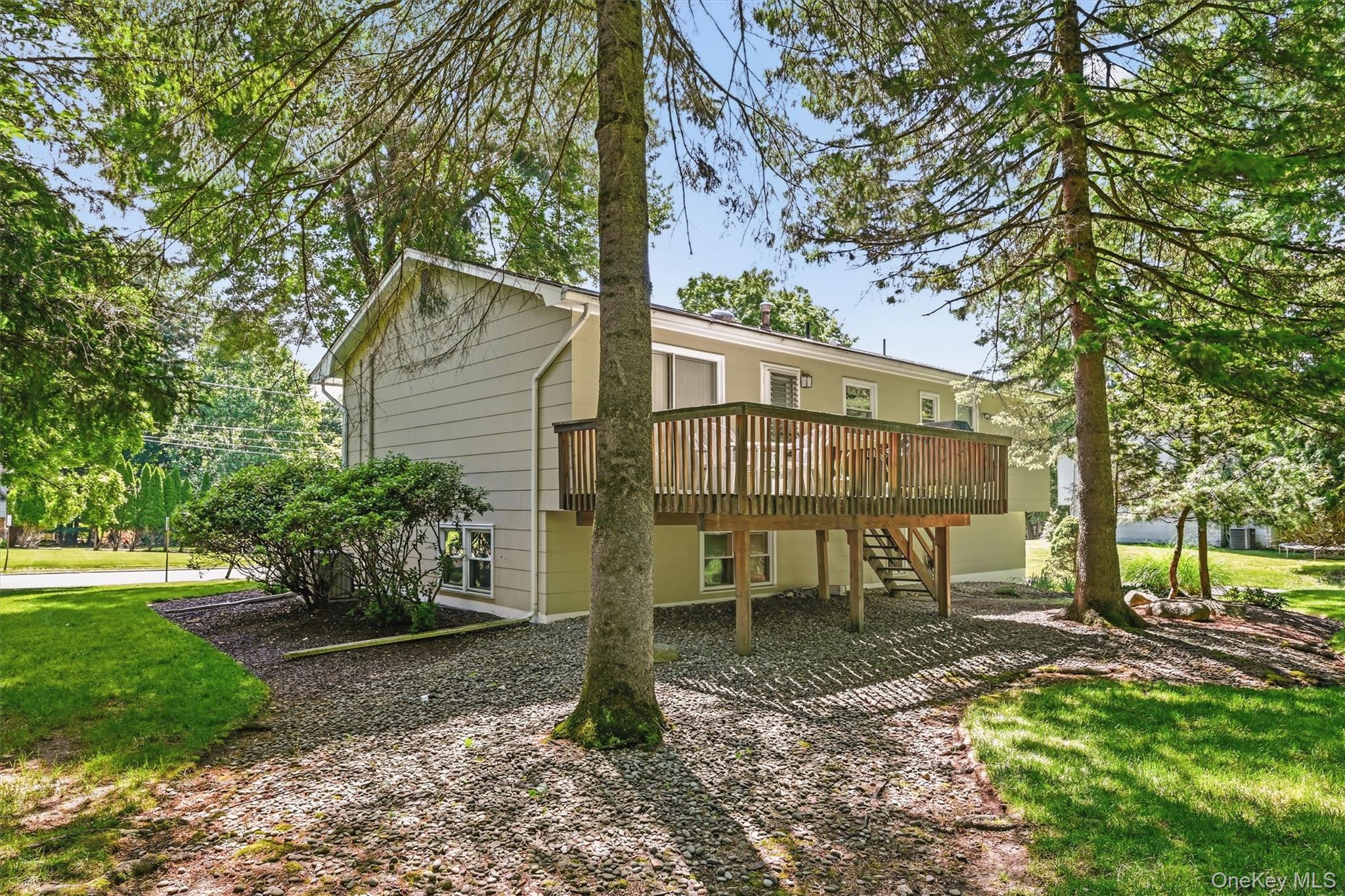 42 Sandy Brook Drive Spring Valley, NY 10977 - Photo 31 of 43