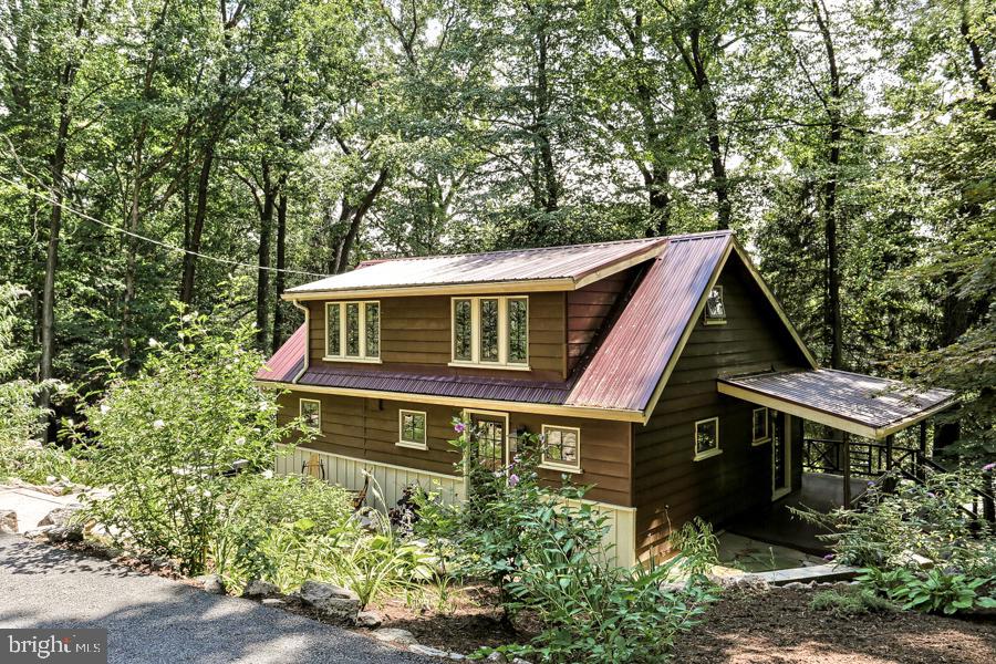 389 Old Mine Road Lebanon, PA 17042 - Photo 1 of 65 Gallery Image 1