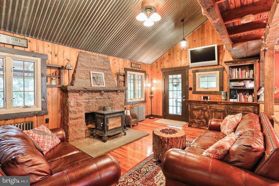 389 Old Mine Road Lebanon, PA 17042 - Photo 6 of 65 Gallery Image 6