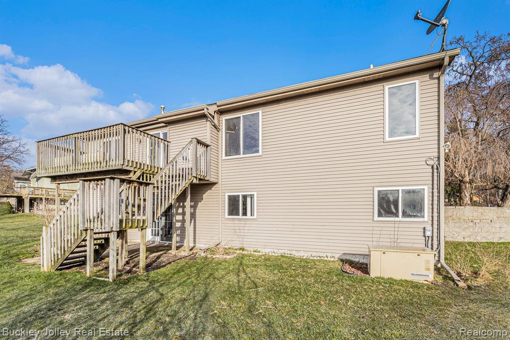 1160 Spencer Road Brighton, MI 48116 - Photo 22 of 24