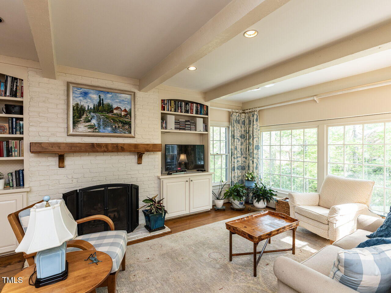 3320 Marblehead Lane Raleigh, NC 27612 - Photo 13 of 38 017-1280x960-family-room-with-fireplace