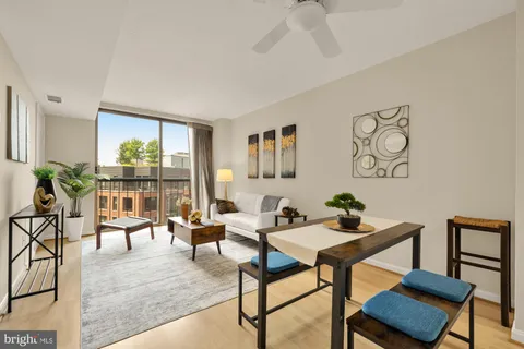 $327,500 | 4808 Moorland Lane, Unit 614, Bethesda, MD 20814