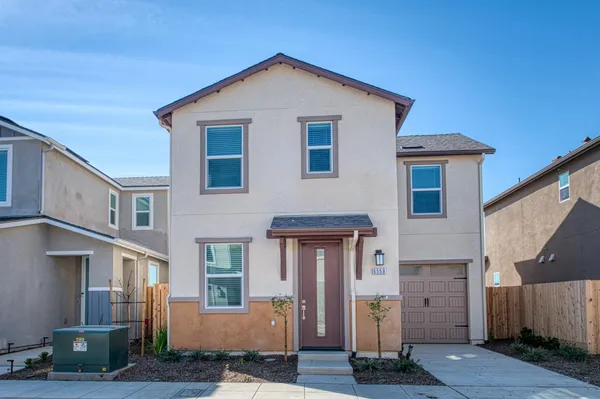 $399,000 | 6559 East Crimson Drive, Fresno, CA 93727