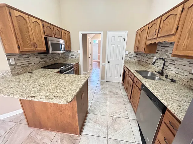 $2,295 | 1785 Wood Mills Drive West, Cordova, TN 38016