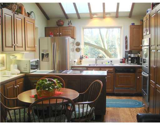 408 Buckingham Road Fox Chapel, PA 15215 - Photo 5 of 10 Kitchen. Beamed ceiling, plenty of cabinets, hd wd floor