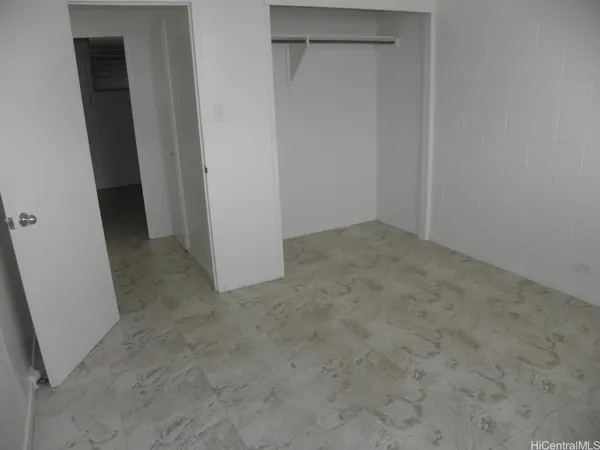 $1,600 | 724 Kamuela Avenue, Honolulu, HI 96816